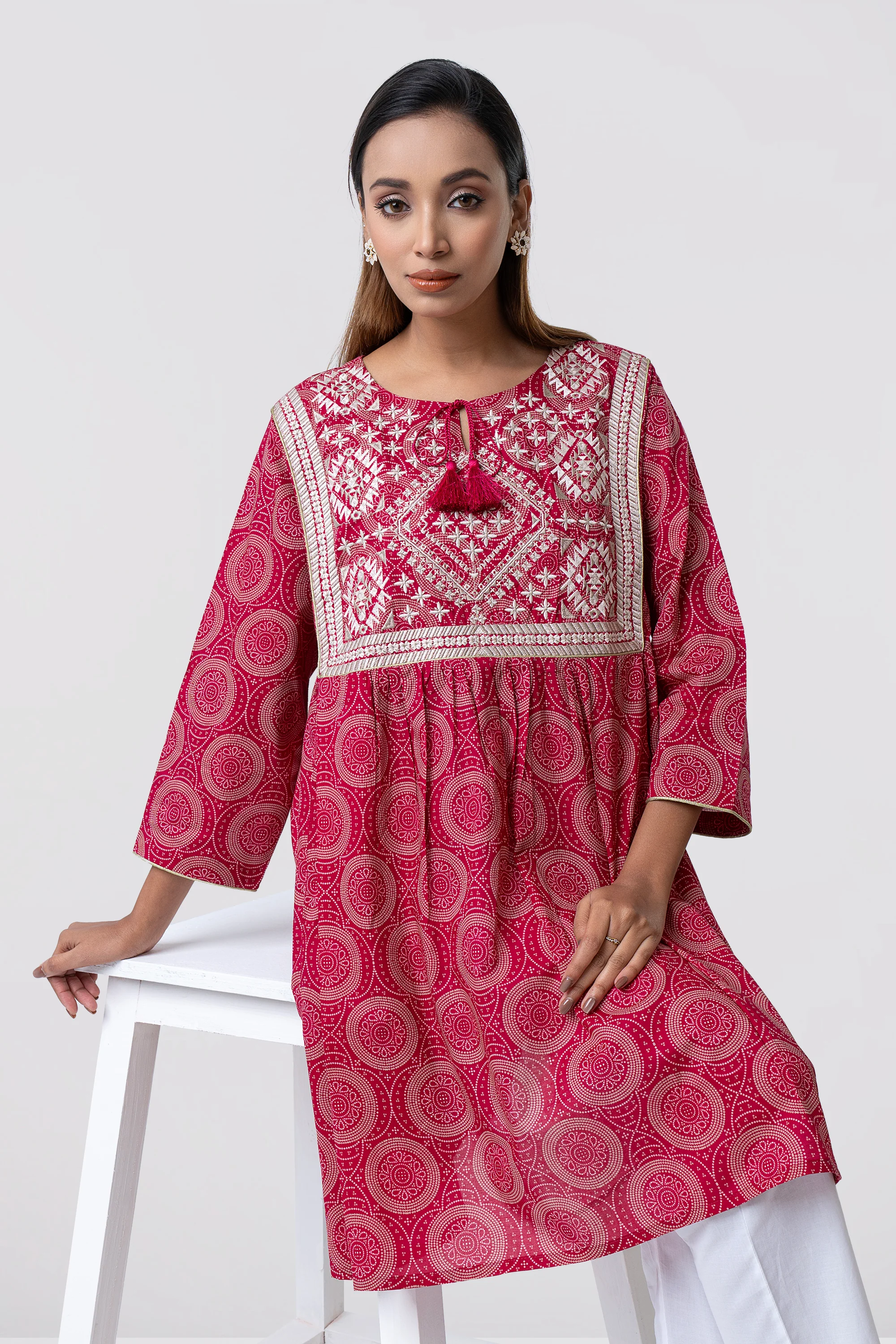 Relaxed Fit Printed Ethnic Kurti - Image 8