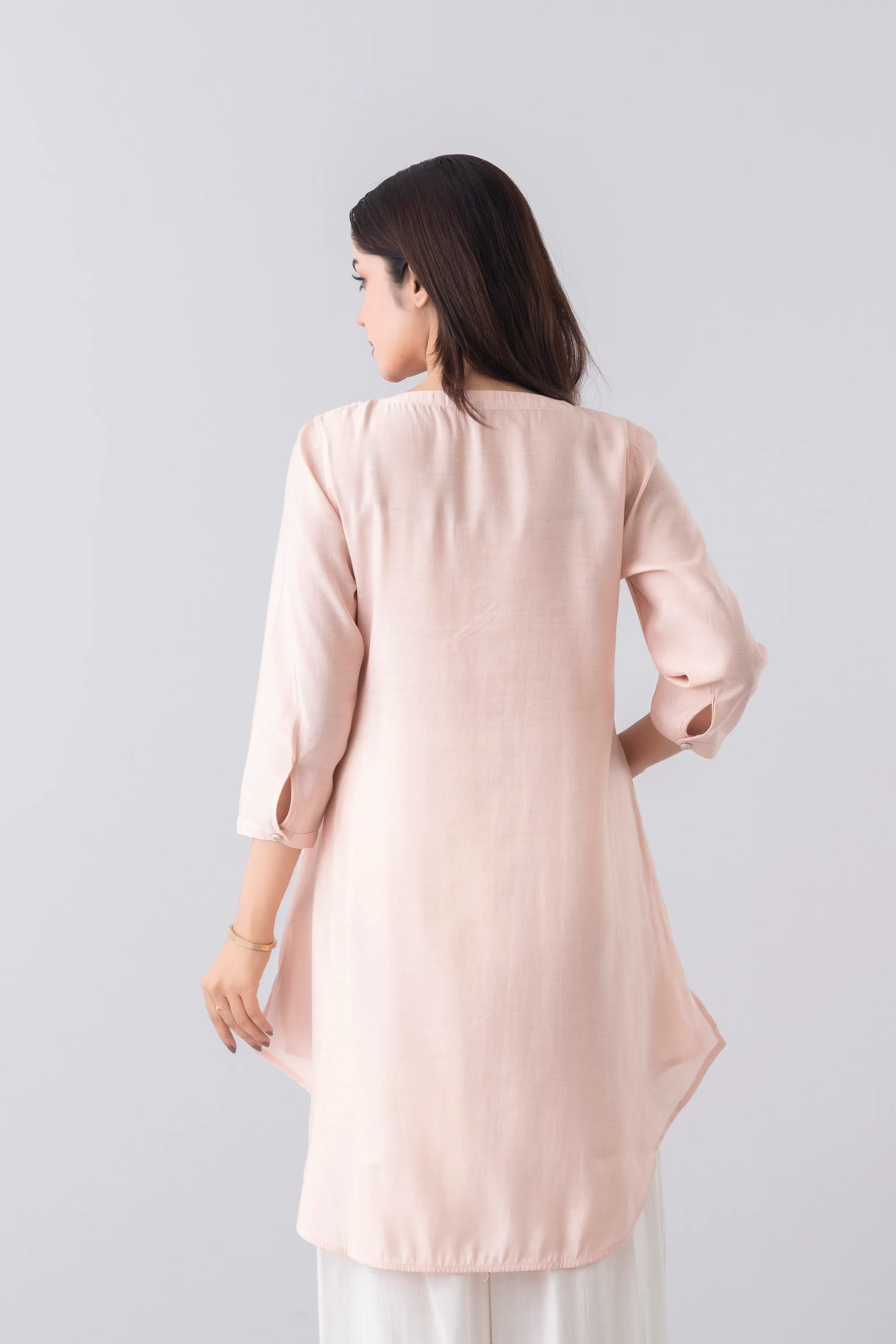 Relaxed Fit Embroidered Ethnic Kurti - Image 10
