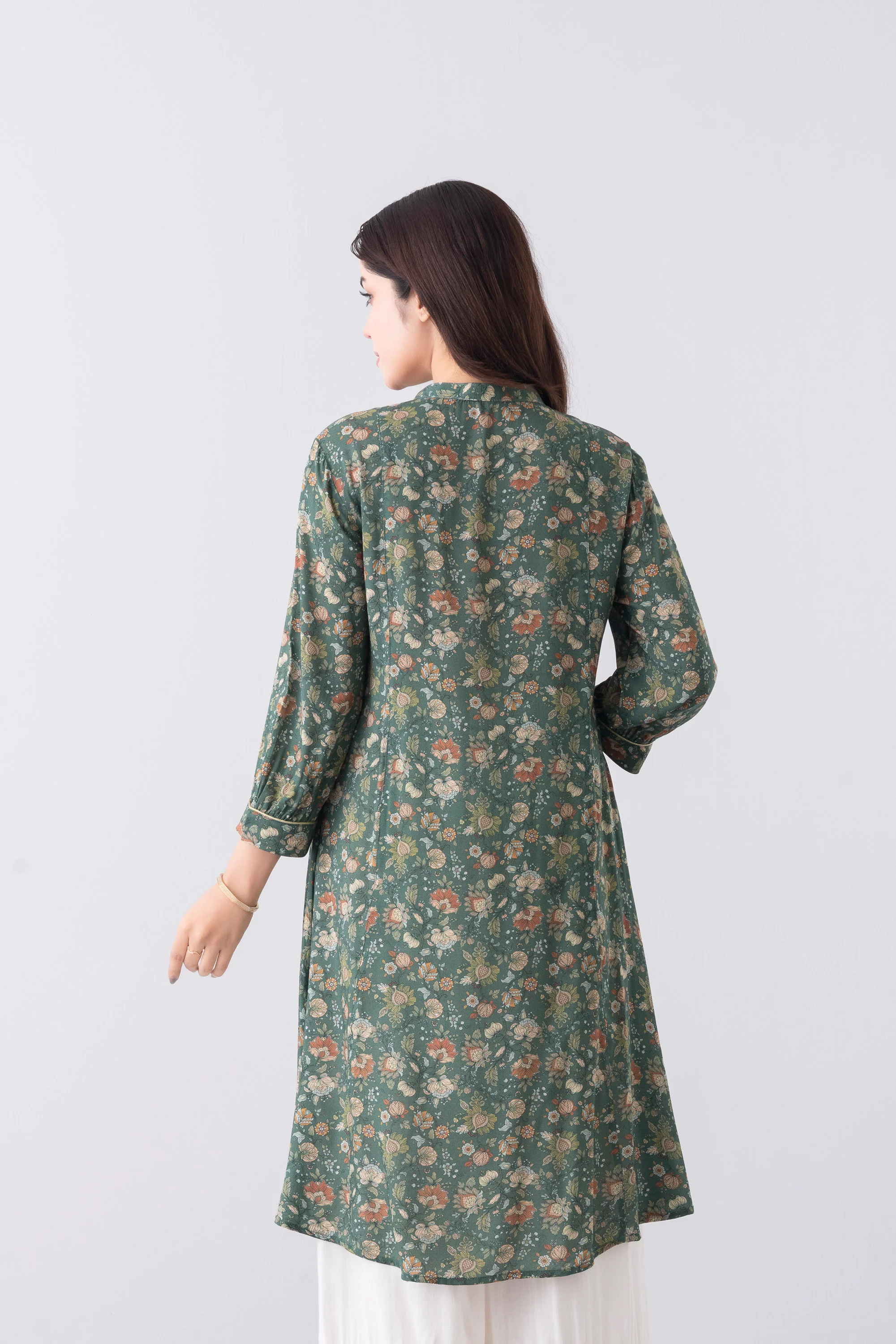 Smart Fit Printed Viscose Ethnic Kurti - Image 4