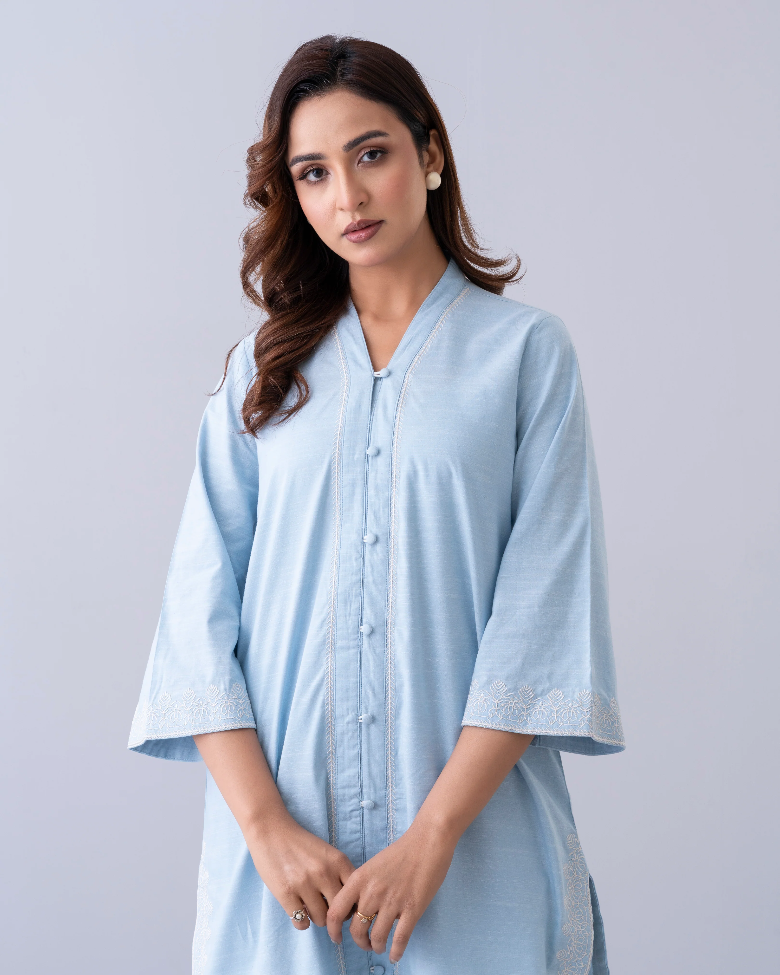 Relaxed Fit Embroidered Ethnic Kurti - Image 12