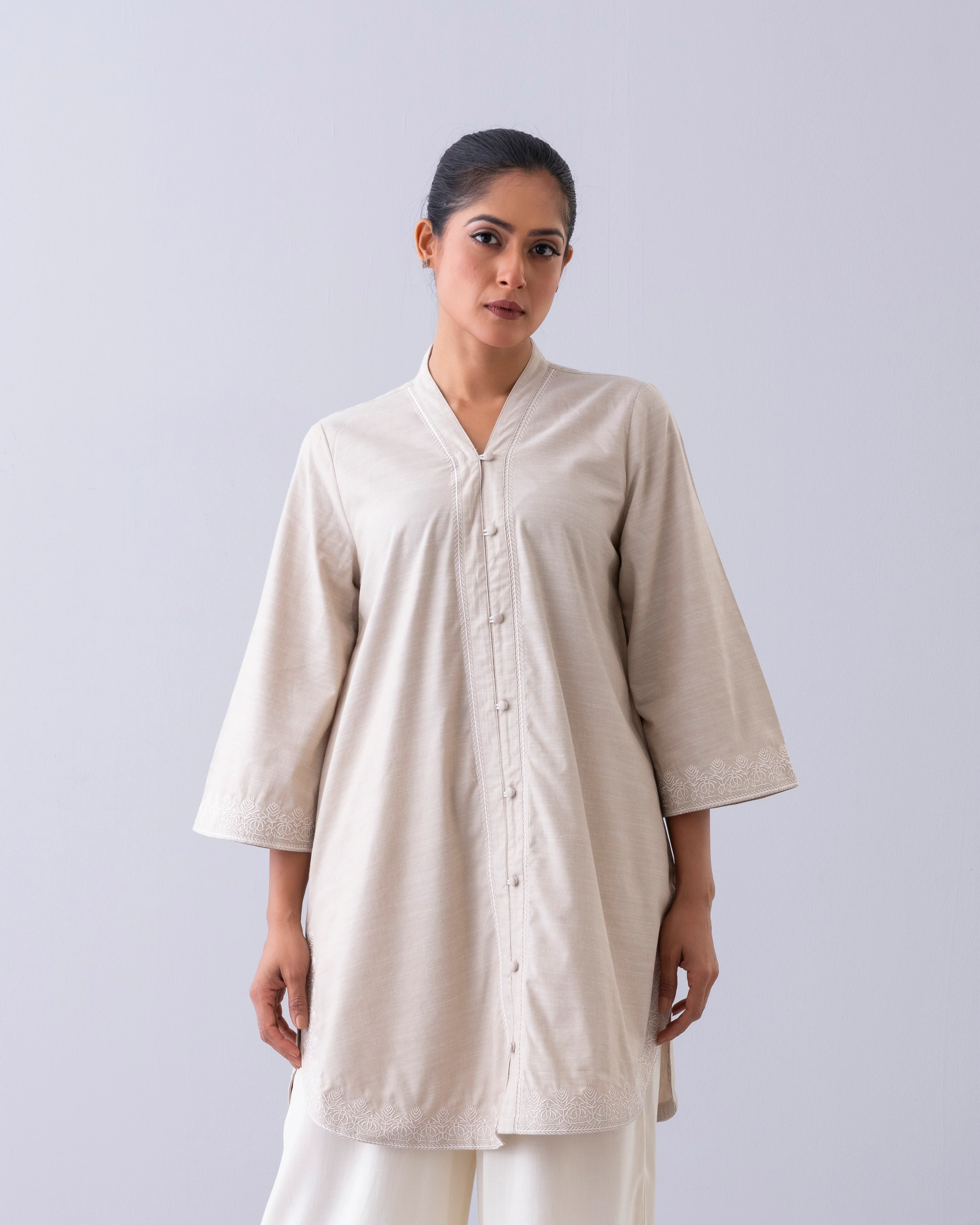 Relaxed Fit Embroidered Ethnic Kurti - Image 3