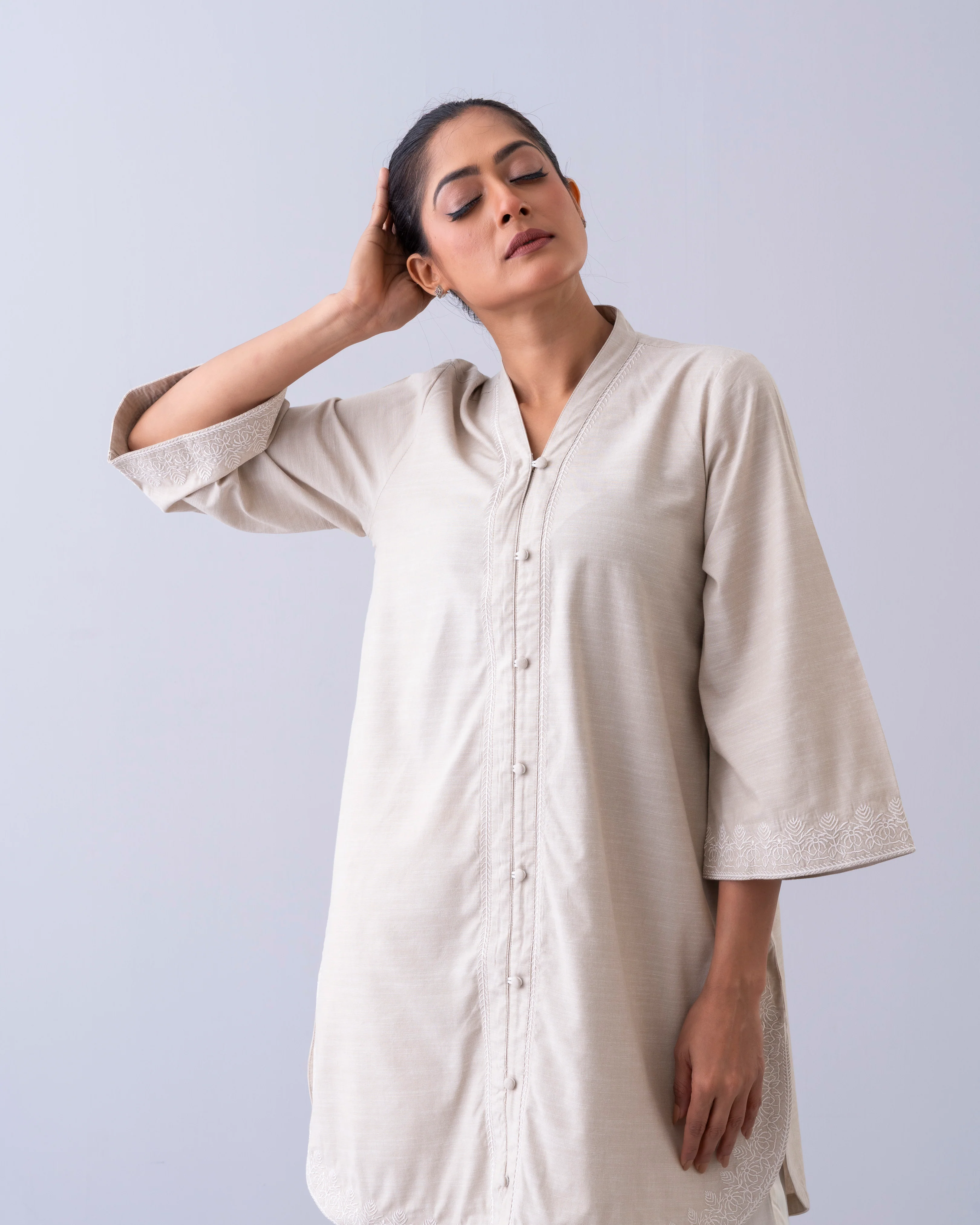 Relaxed Fit Embroidered Ethnic Kurti - Image 5