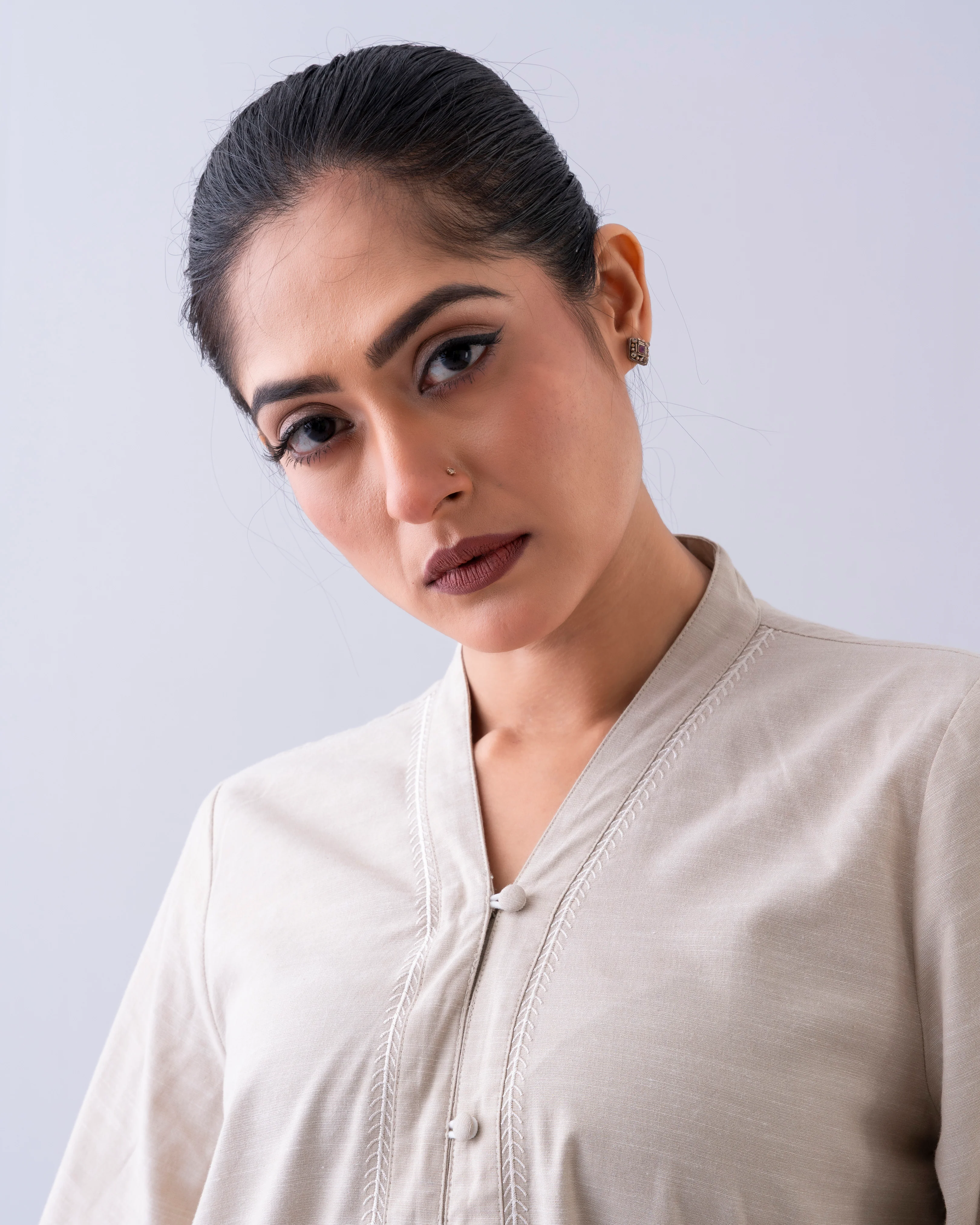 Relaxed Fit Embroidered Ethnic Kurti - Image 6