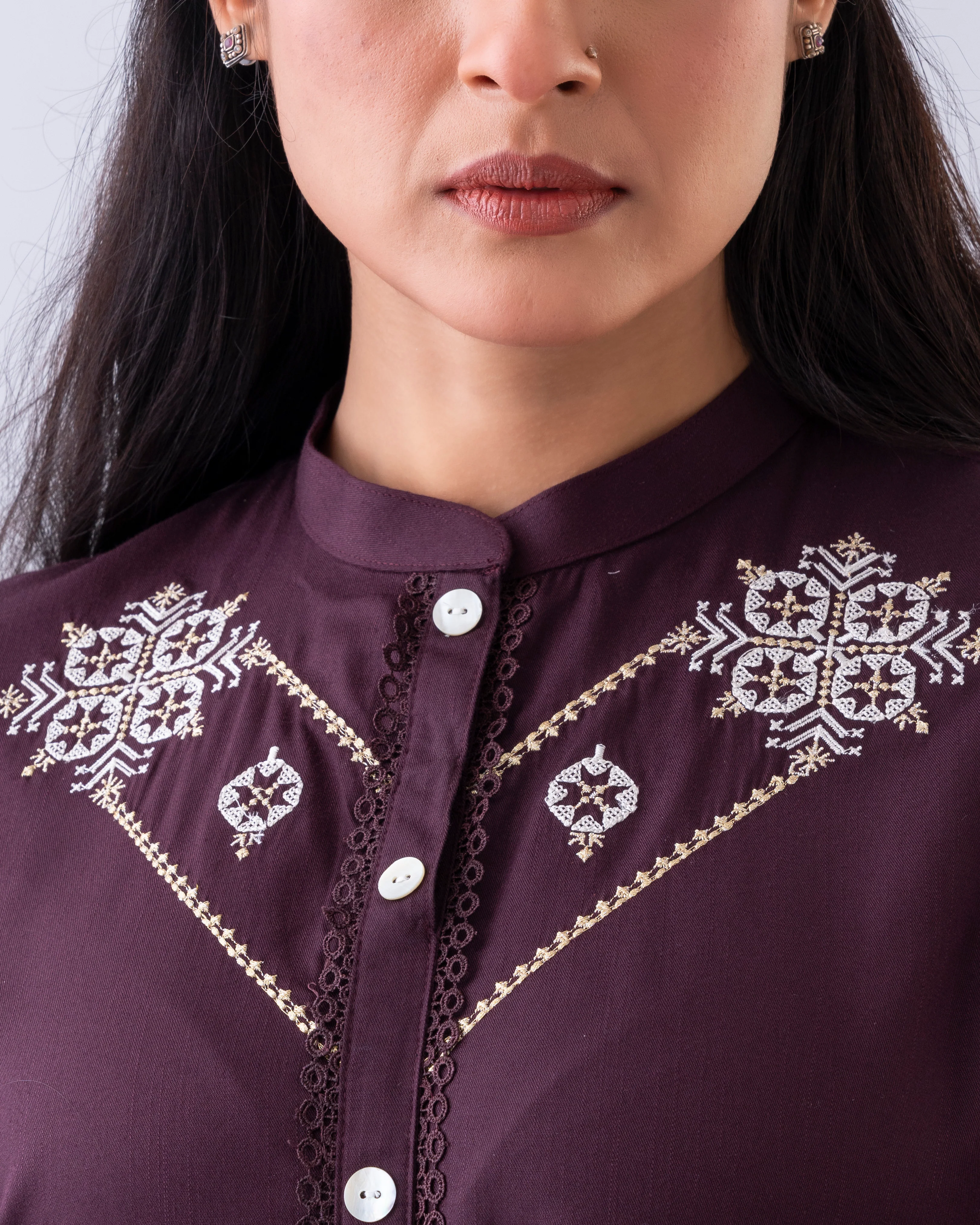 Relaxed Fit Embroidered Ethnic Kurti - Image 12