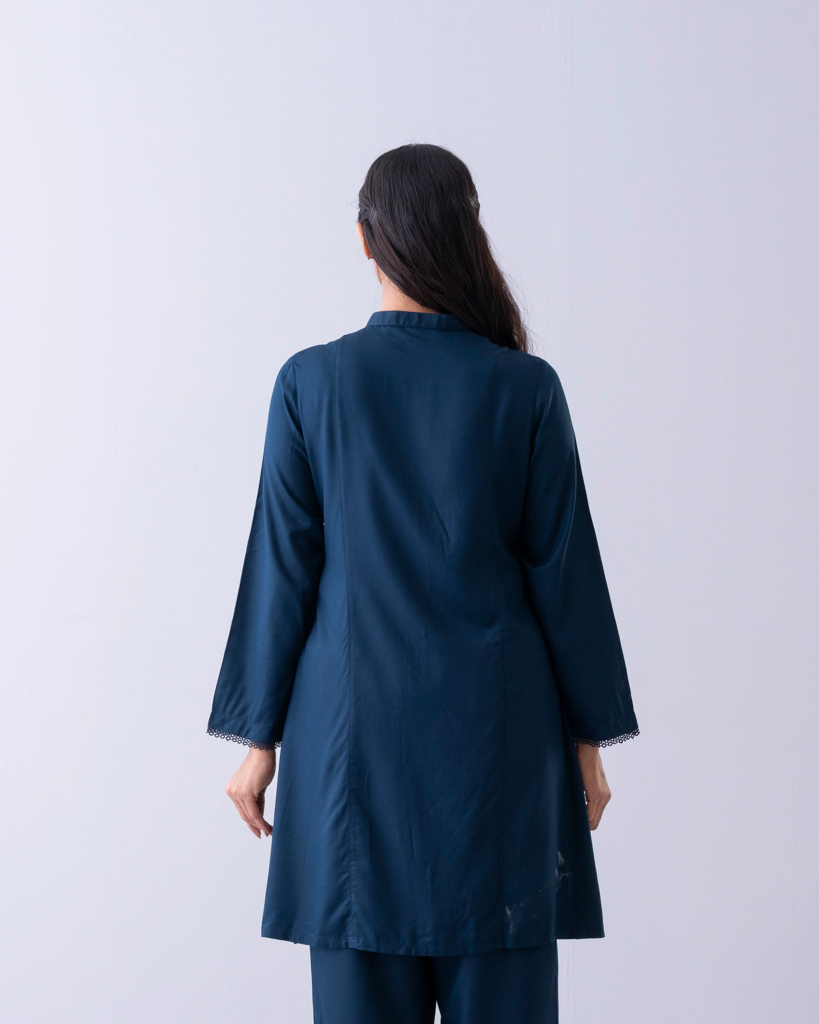 Relaxed Fit Embroidered Ethnic Kurti - Image 4