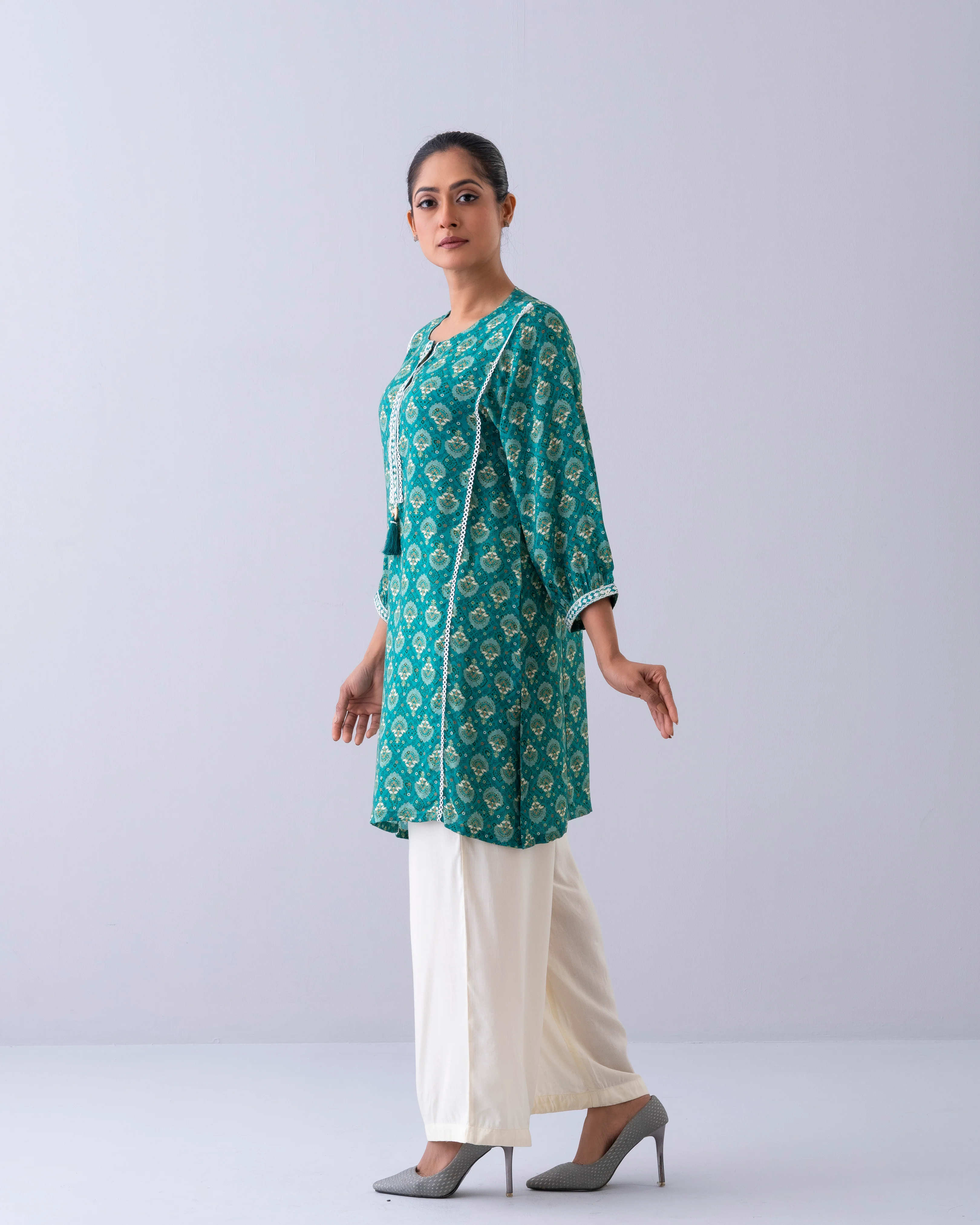 Relaxed Fit Printed Ethnic Kurti - Image 10