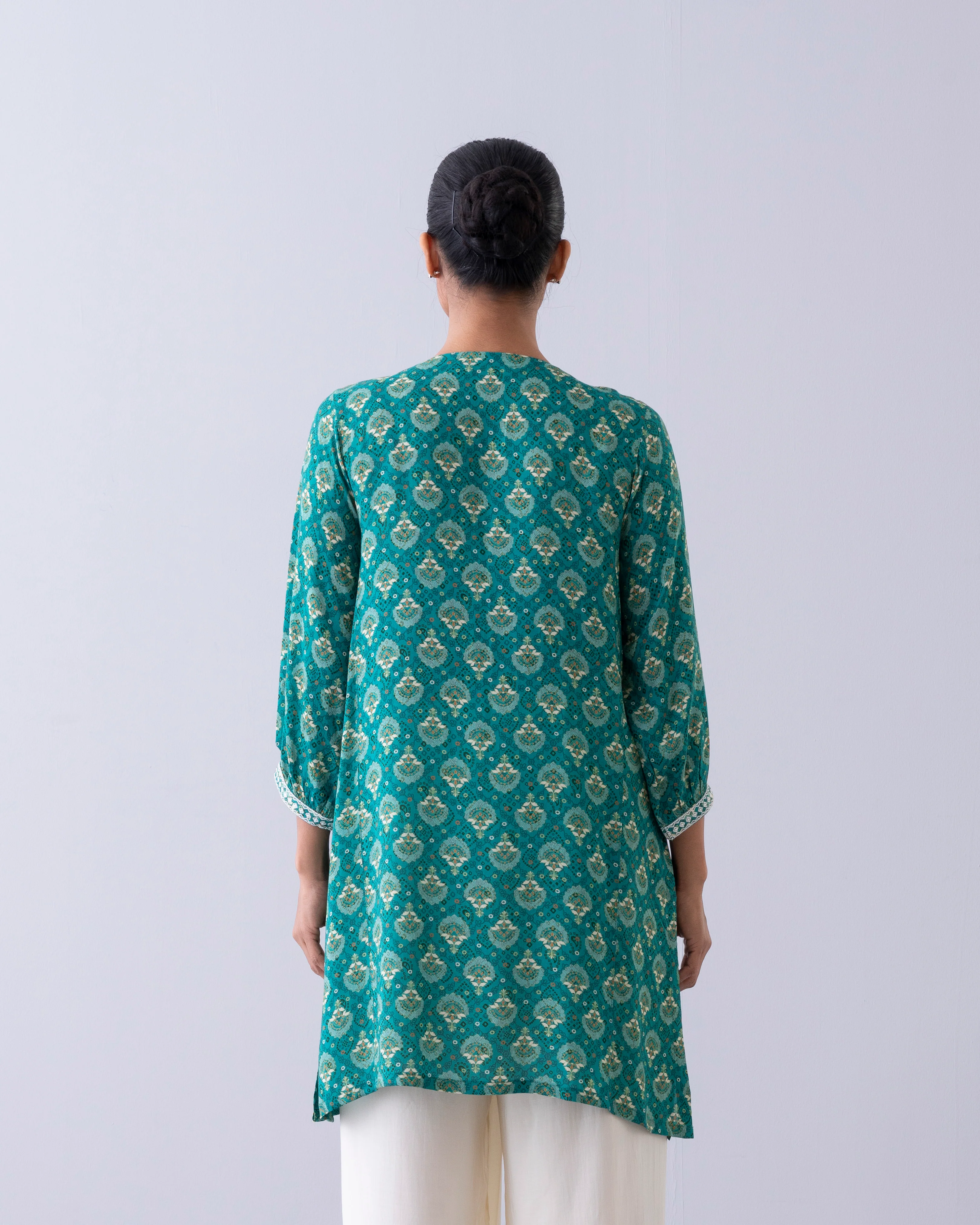 Relaxed Fit Printed Ethnic Kurti - Image 11