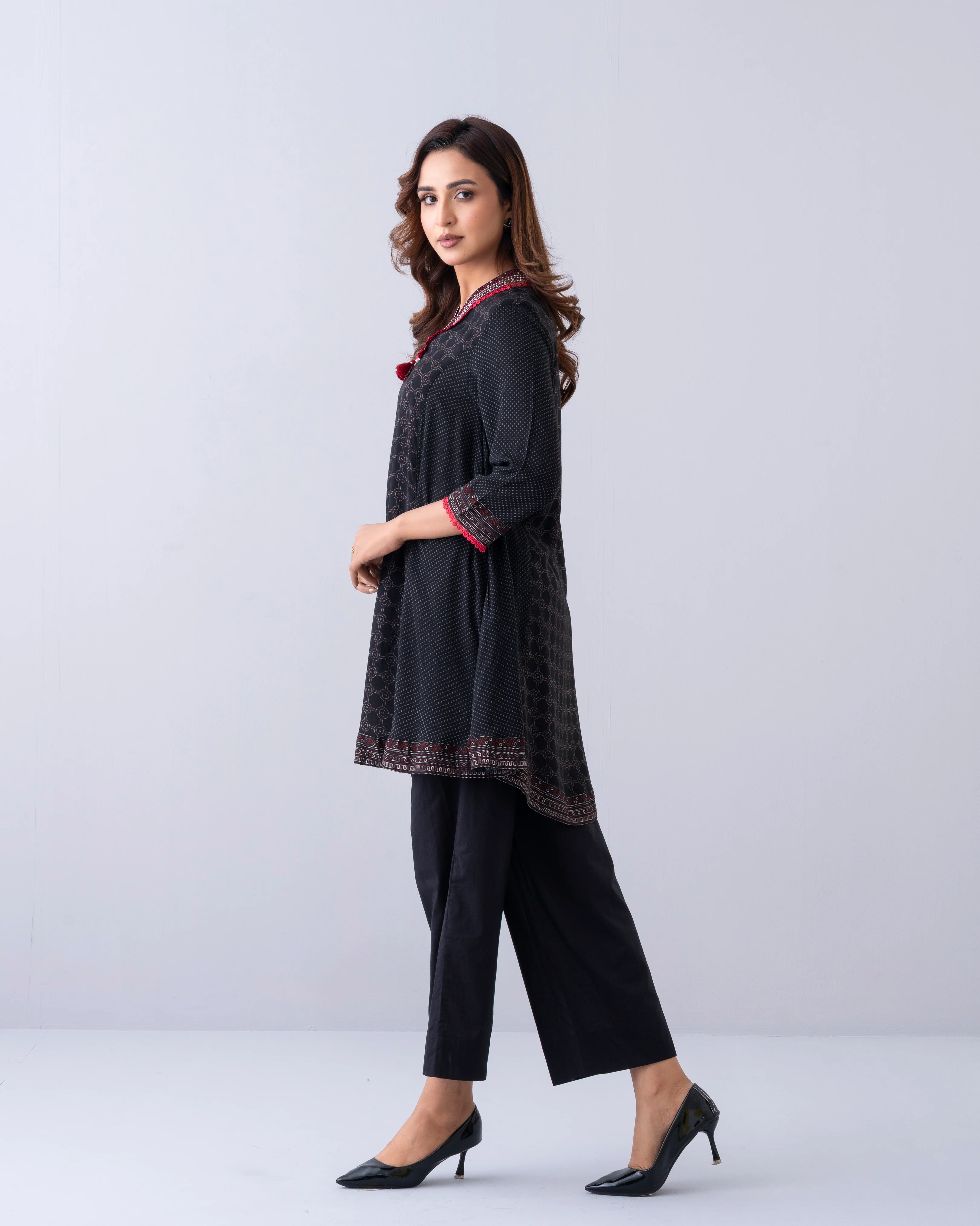 Relaxed Fit Printed Ethnic Kurti - Image 3