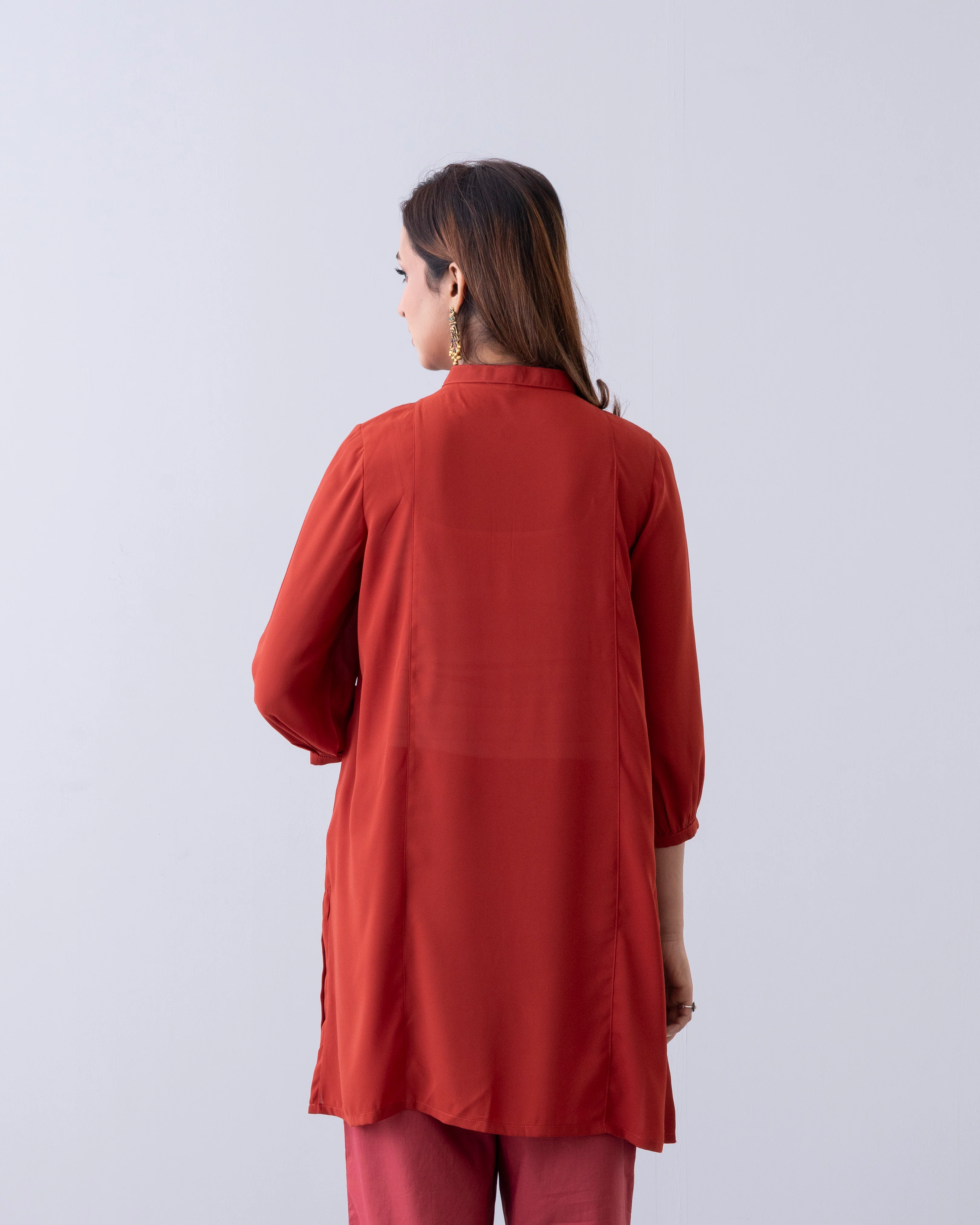 Relaxed Fit Embroidered Ethnic Kurti - Image 4