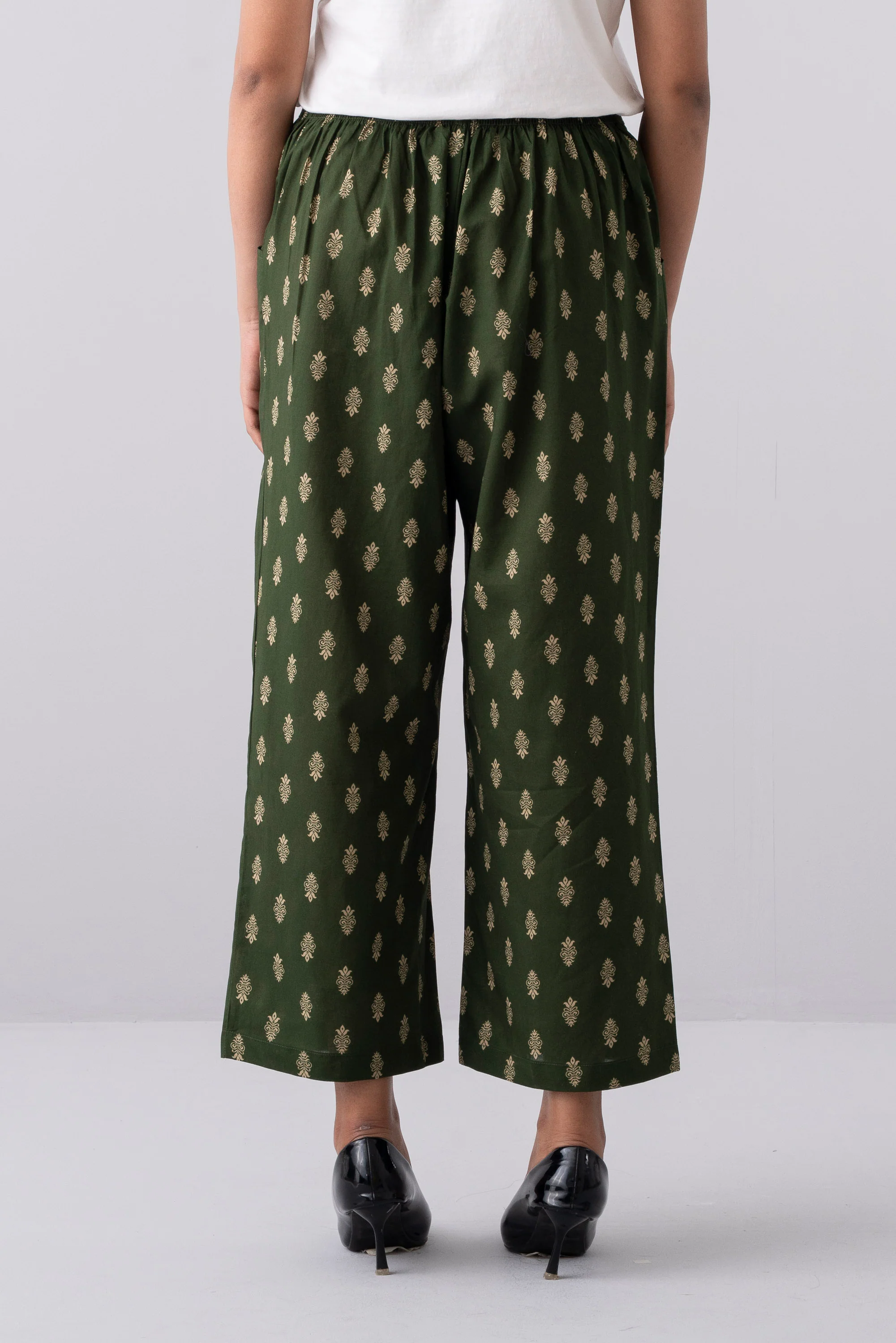 Relaxed Fit Ethnic Pants - Image 10
