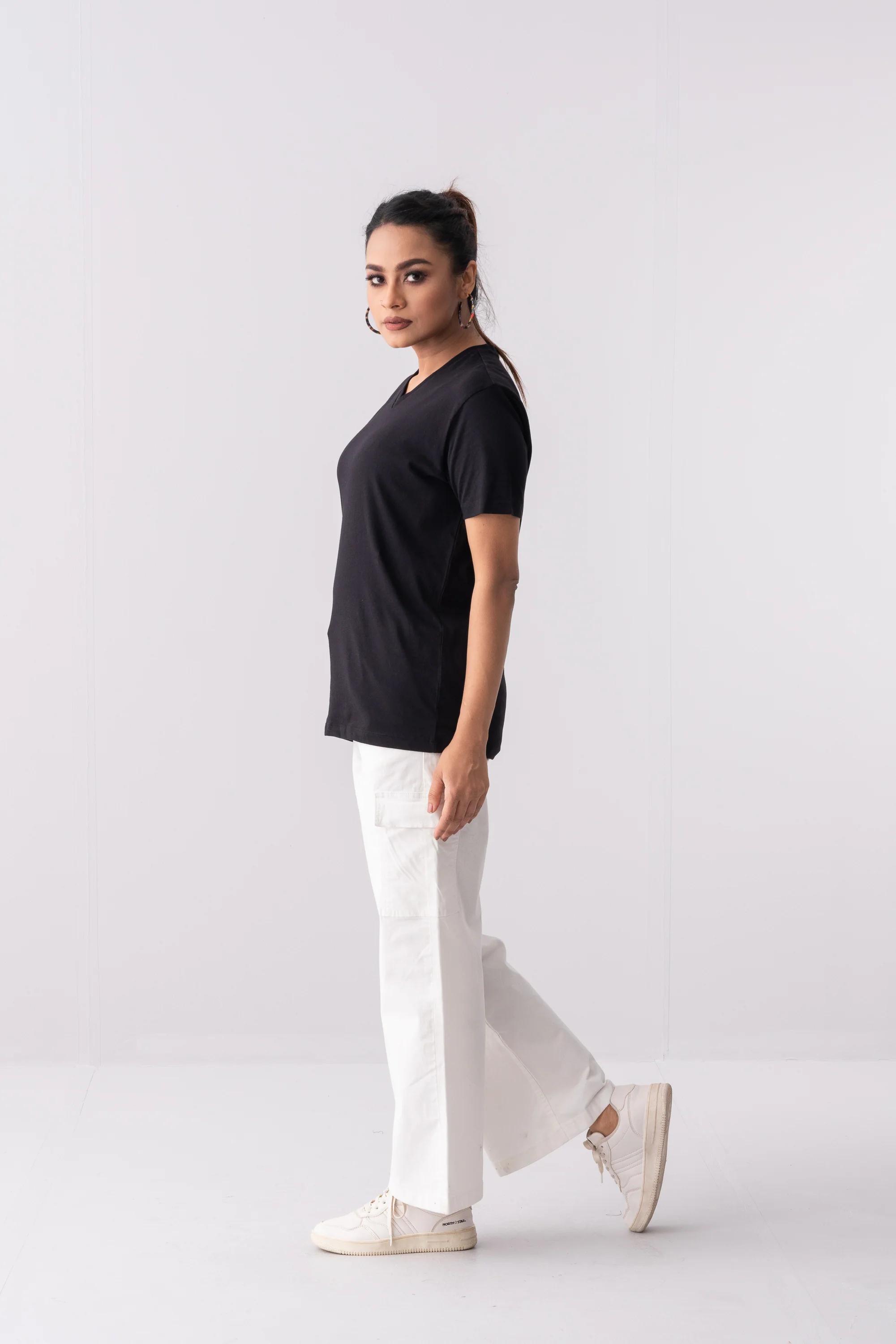 Wide-Leg Cargo Style Twill Pants - Image 4