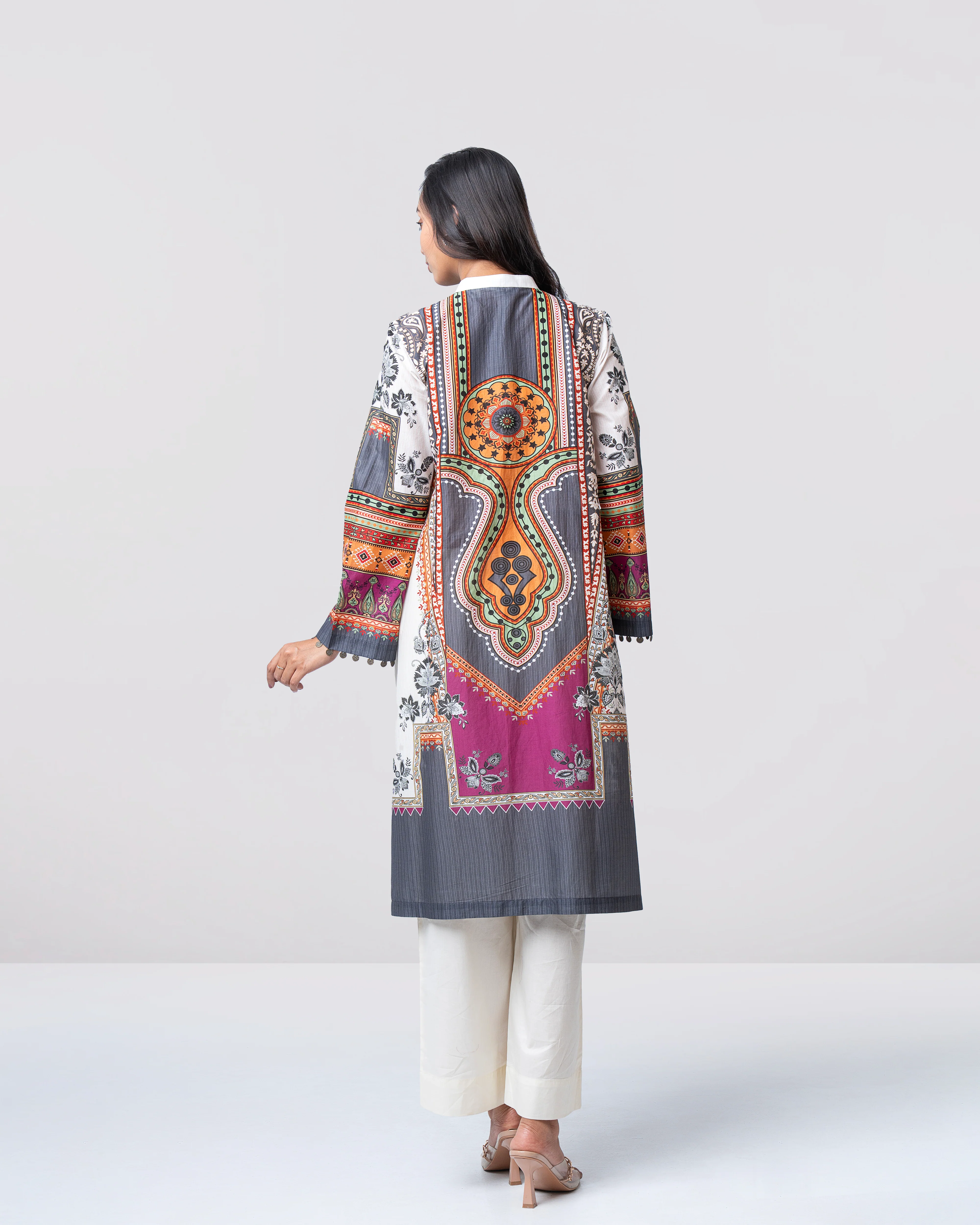 Smart Fit Printed Lawn Kurta - Image 11