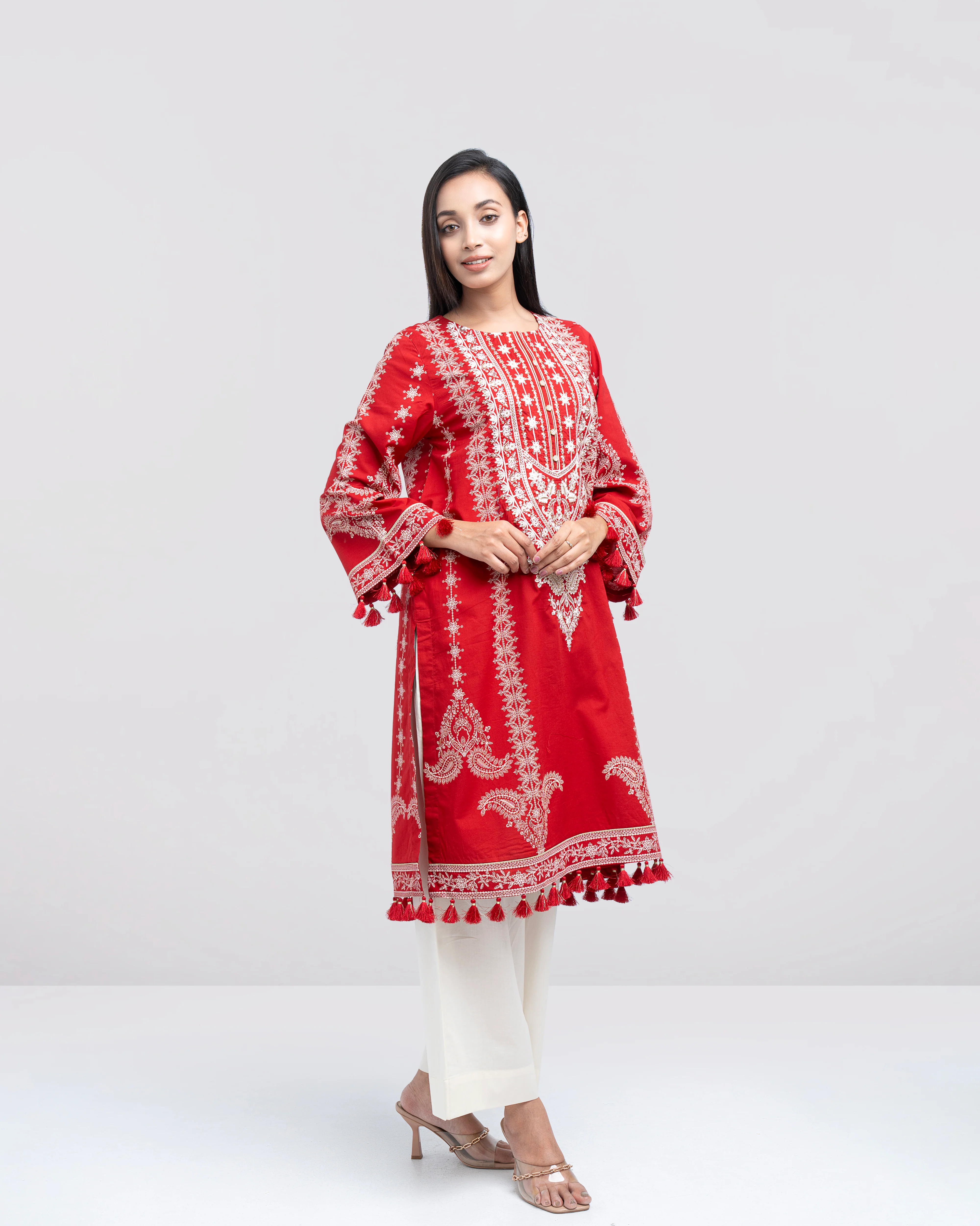 Smart Fit Sequin-Embroidered Lawn Kurta - Image 4