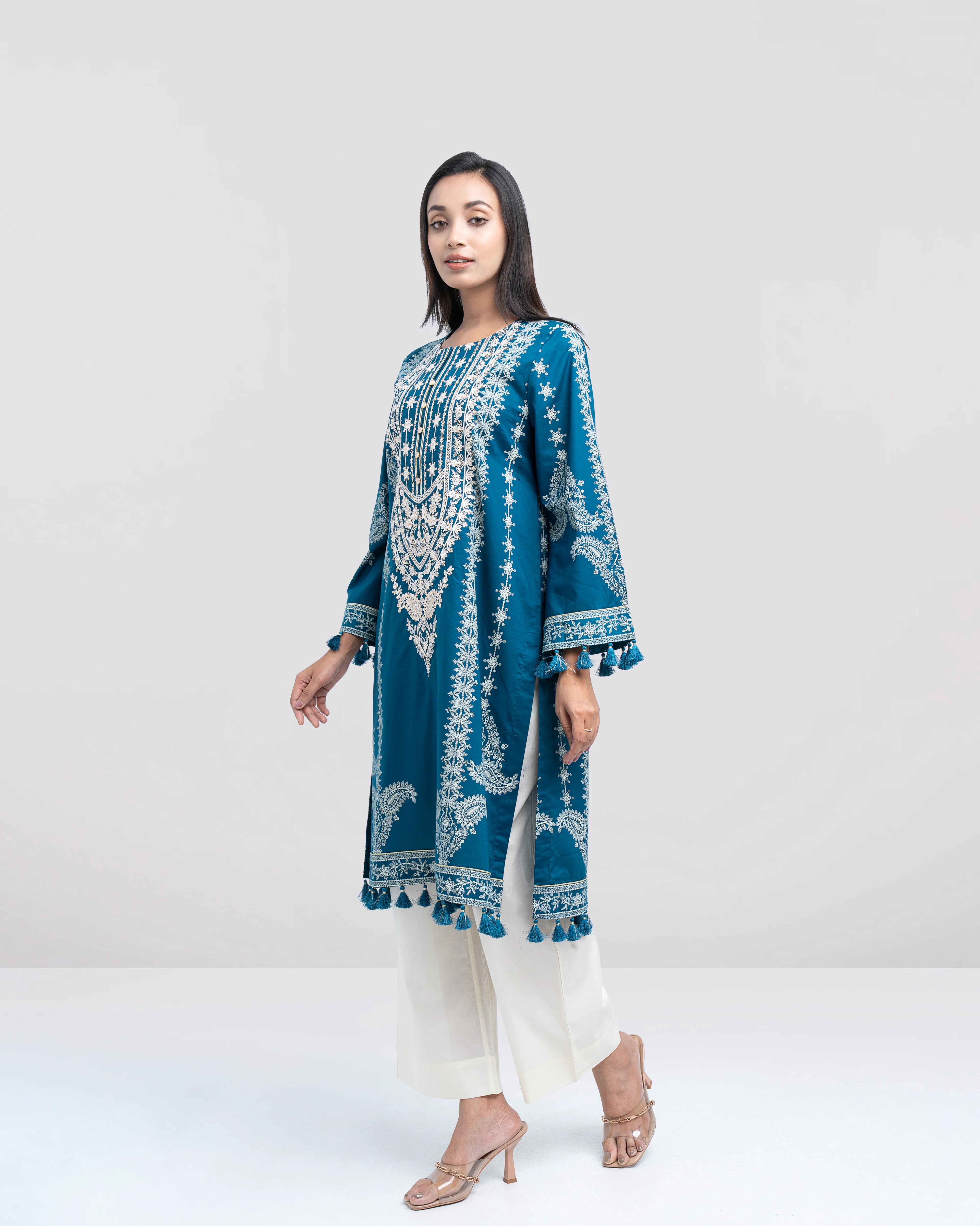 Smart Fit Sequin-Embroidered Lawn Kurta - Image 9