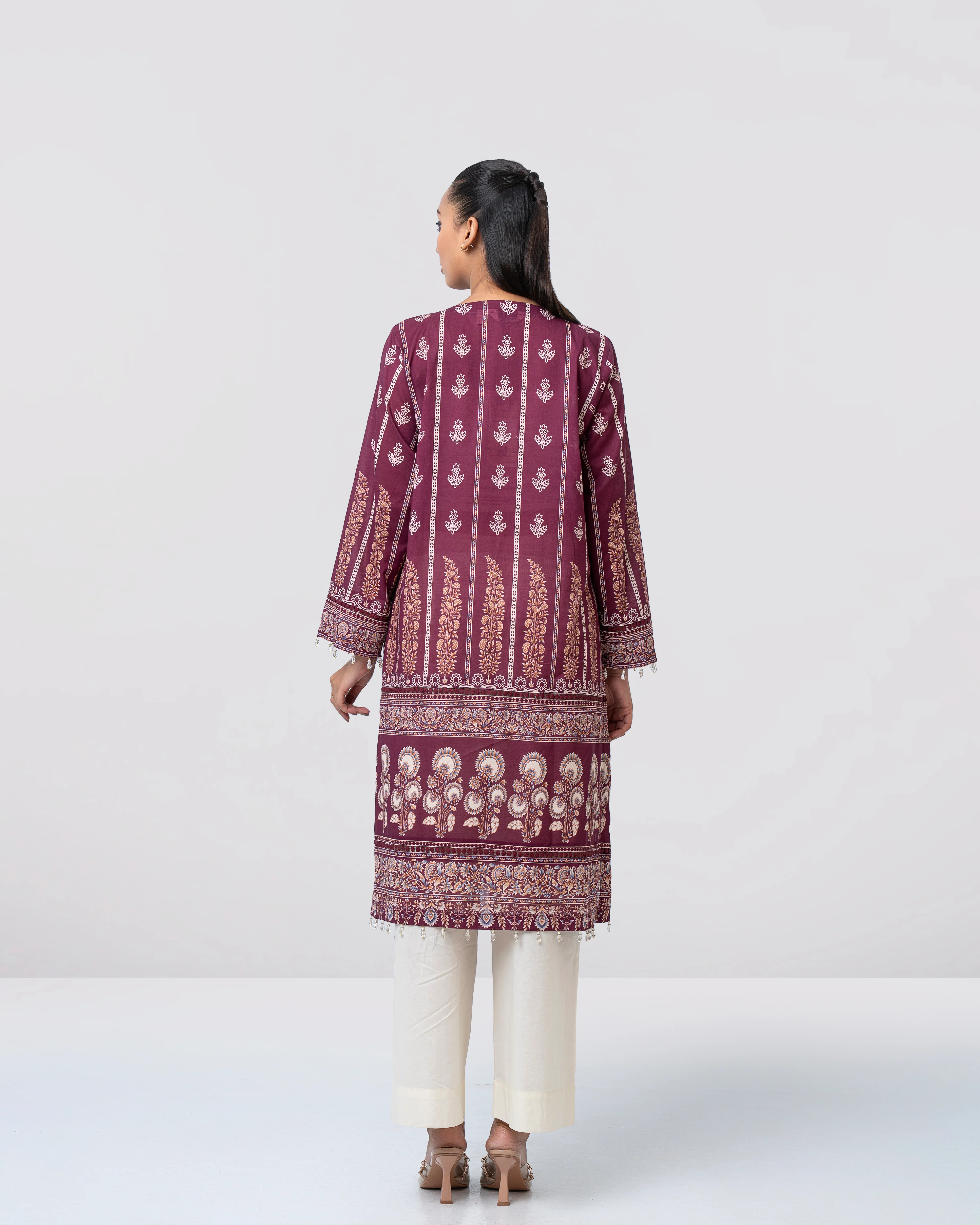 Relaxed Fit Printed Lawn Kurta - Image 11