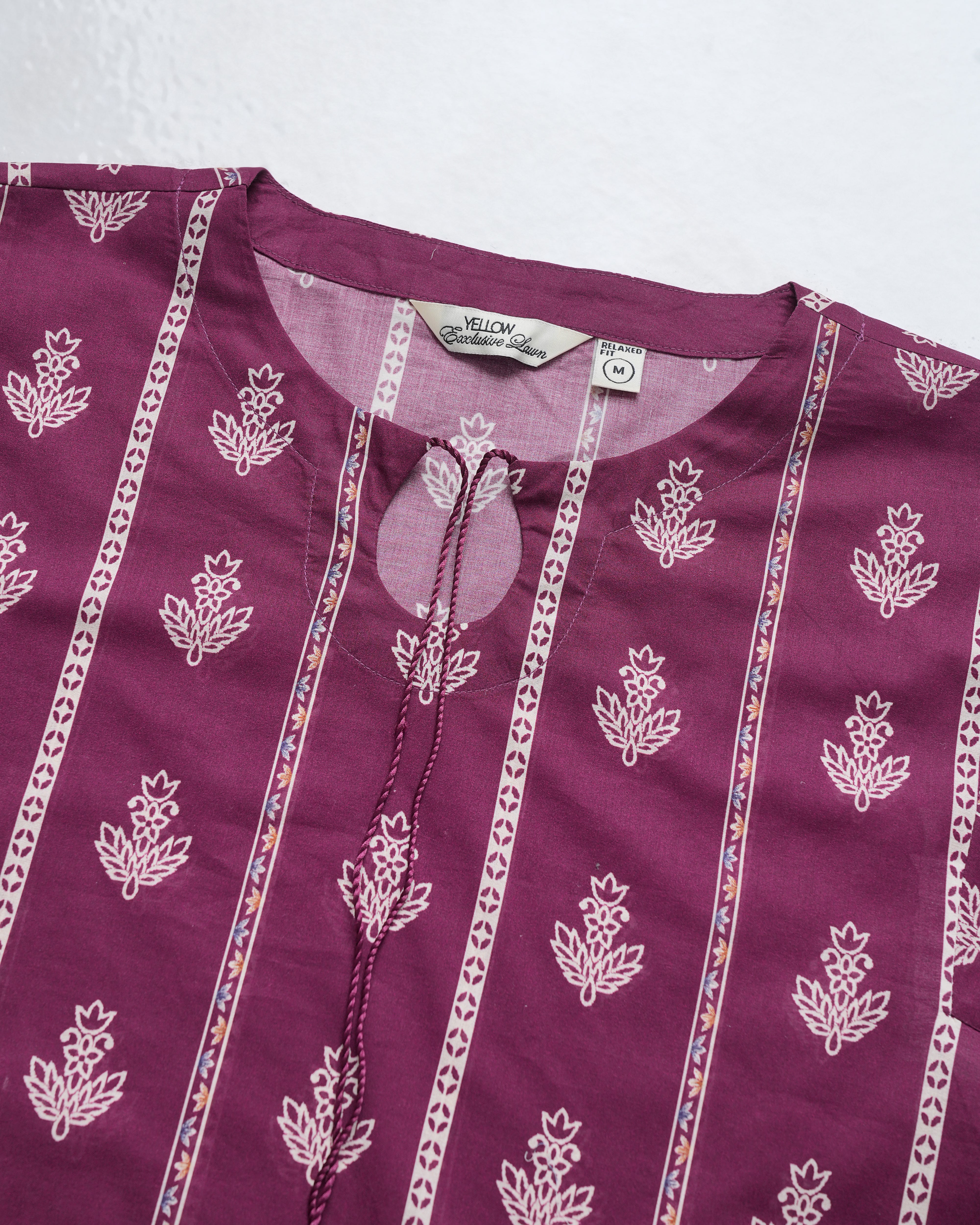 Relaxed Fit Printed Lawn Kurta - Image 13