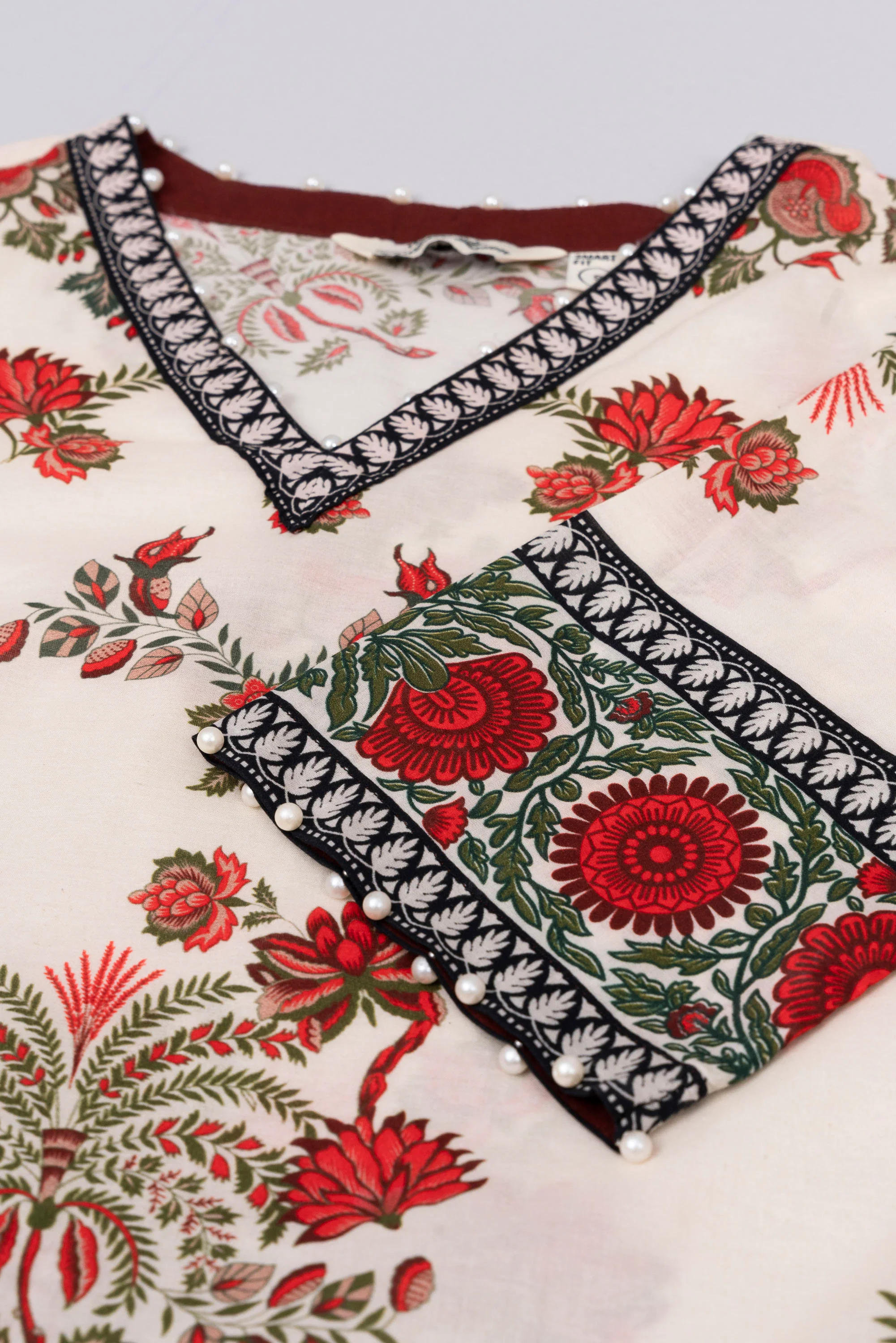 Smart Fit Printed Lawn Kurta - Image 6