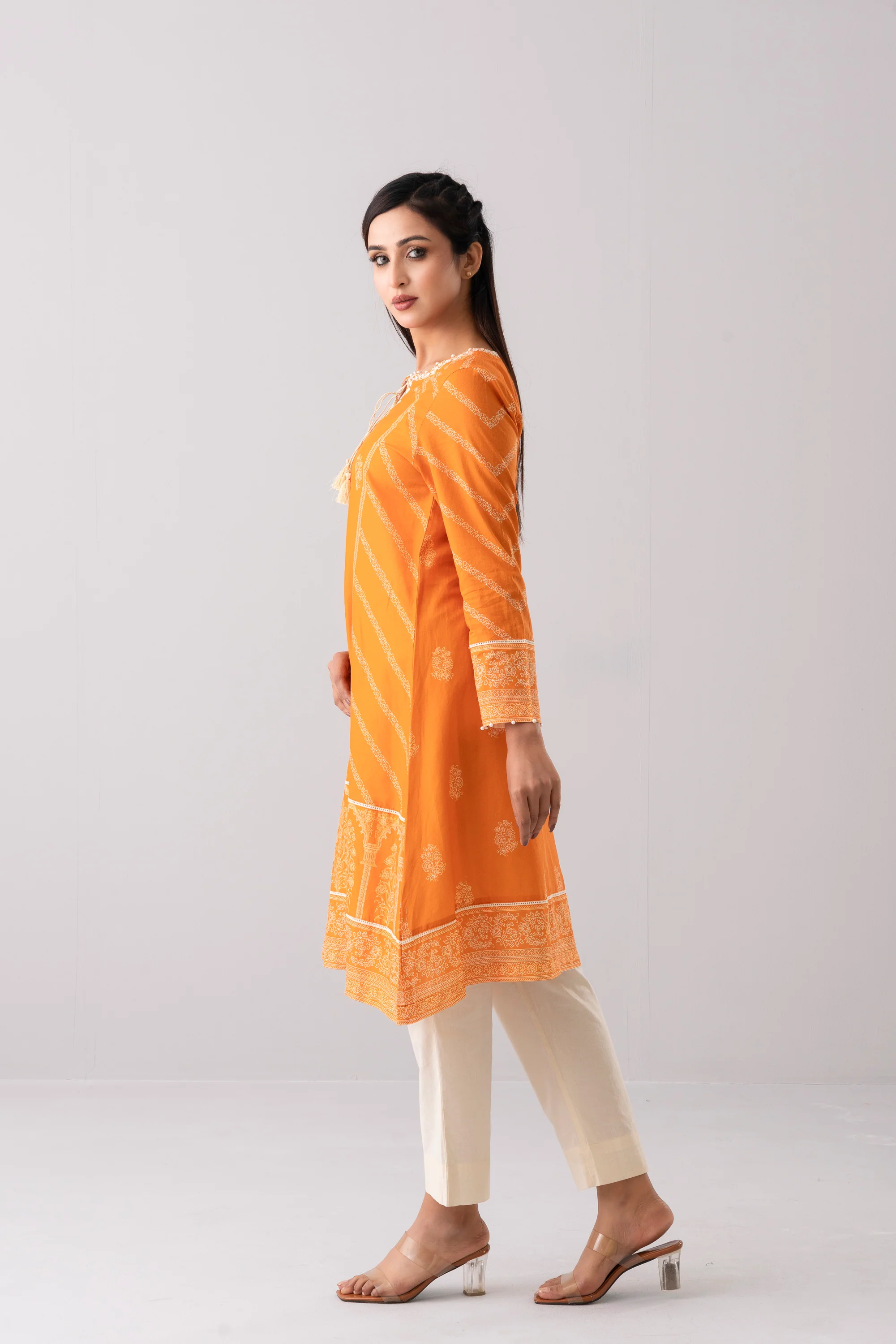 Smart Fit Printed Lawn Kurta - Image 3