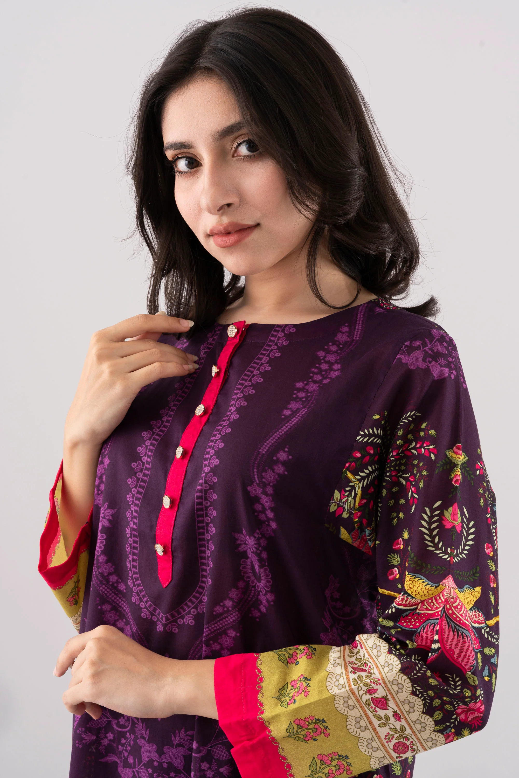 Relaxed Fit Printed Lawn Kurta - Image 11