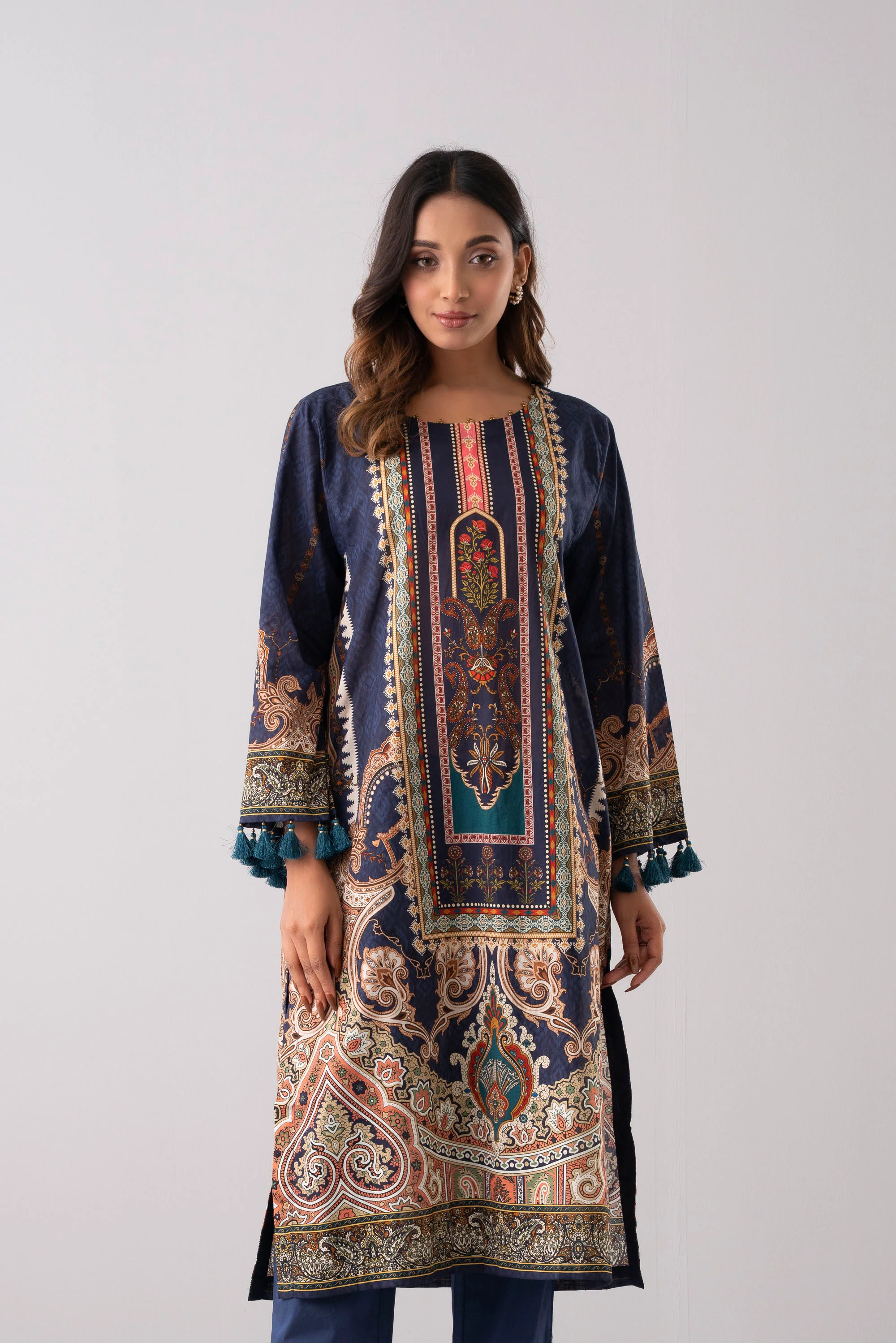 Relaxed Fit Printed Lawn Kurta - Image 3