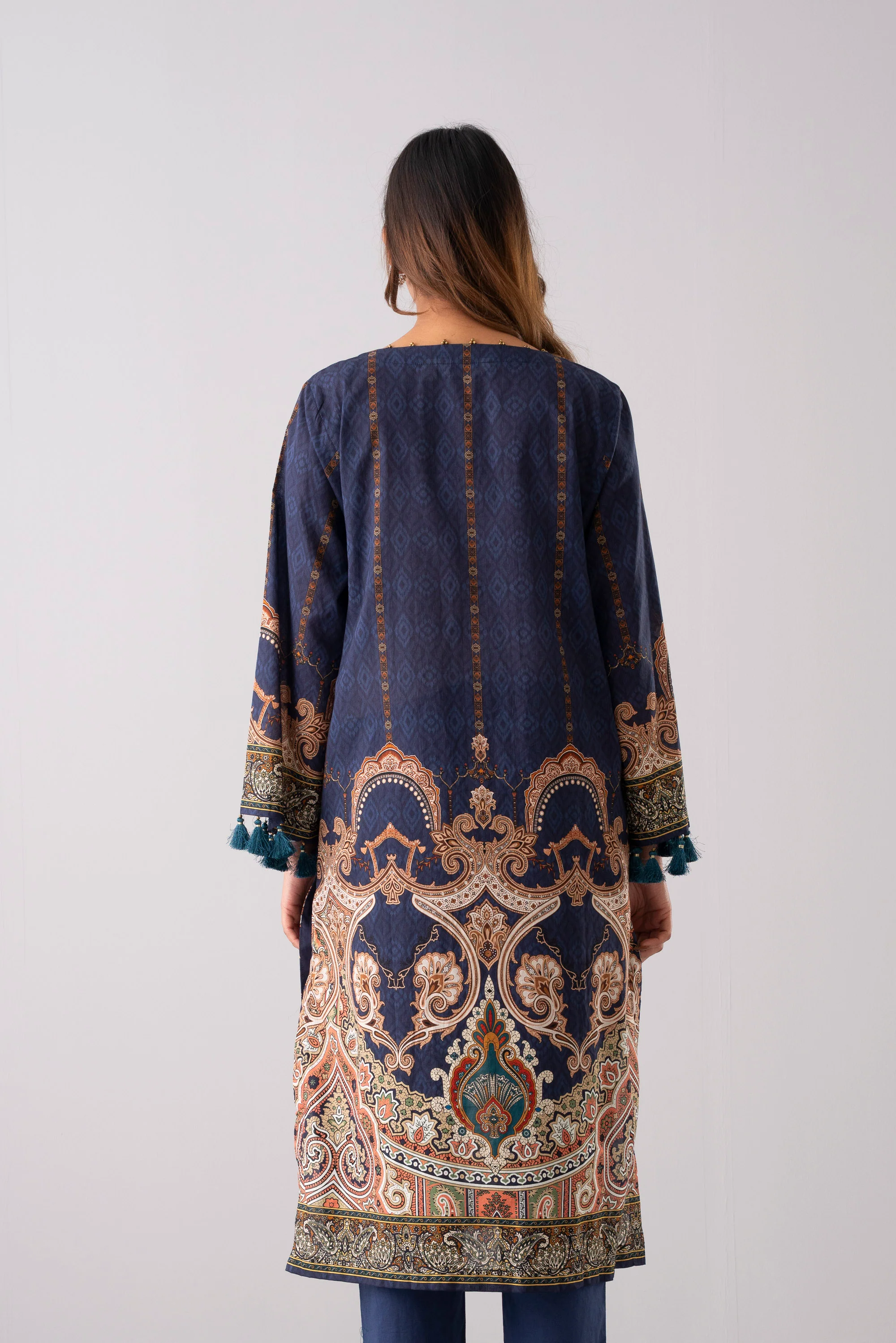 Relaxed Fit Printed Lawn Kurta - Image 4