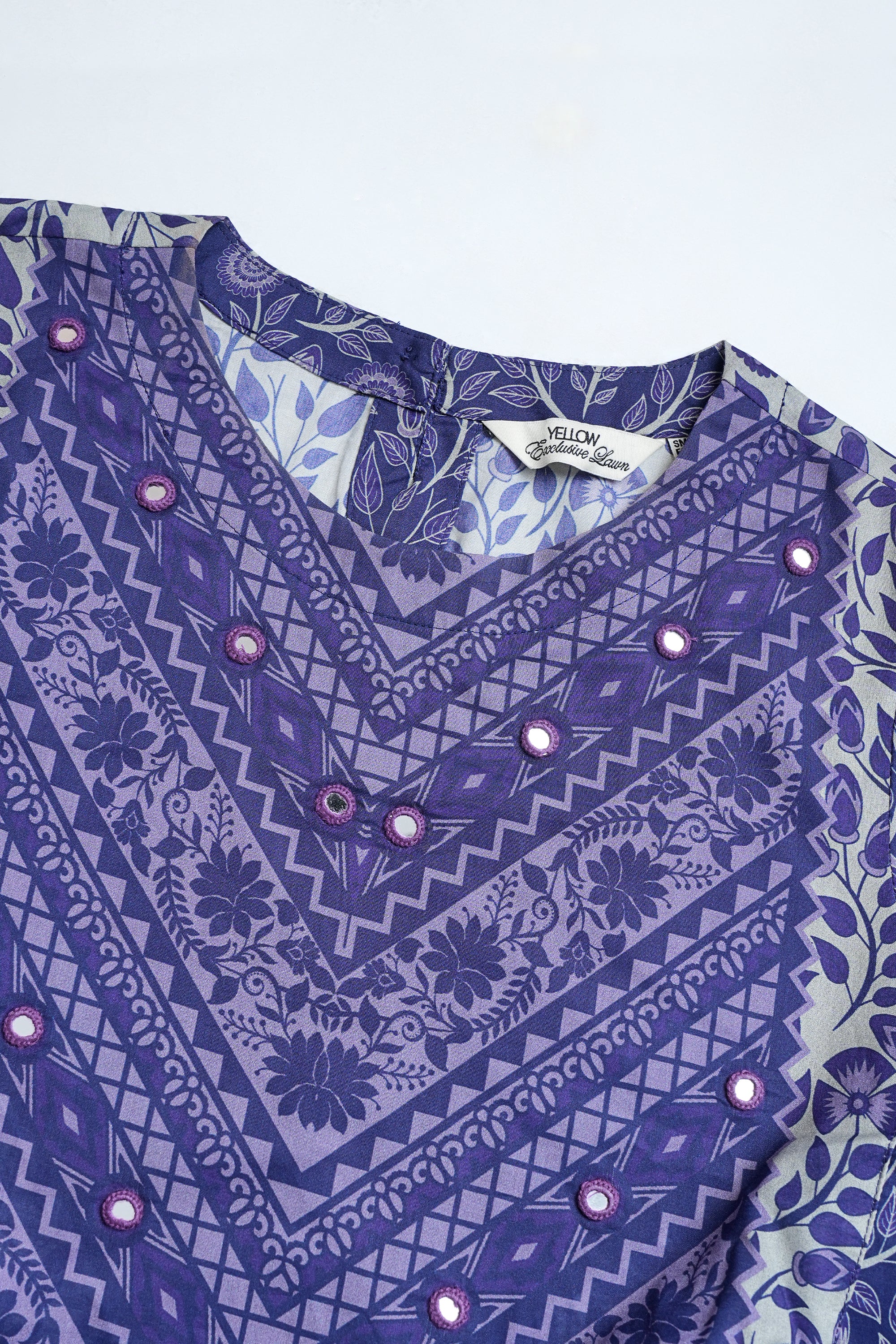 Smart Fit Printed Lawn Kurta - Image 11