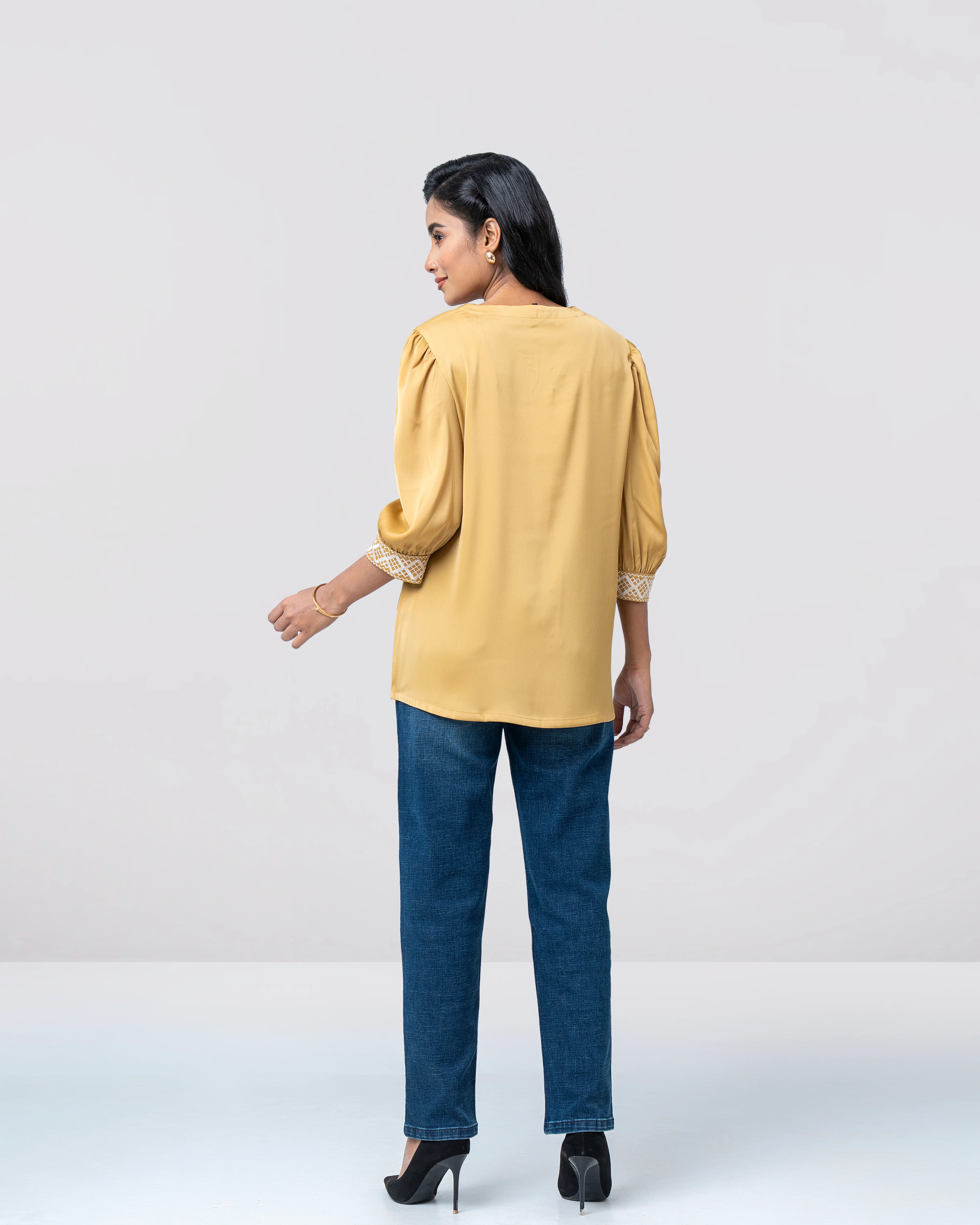 Relaxed Fit Embroidered Fashion Top - Image 4