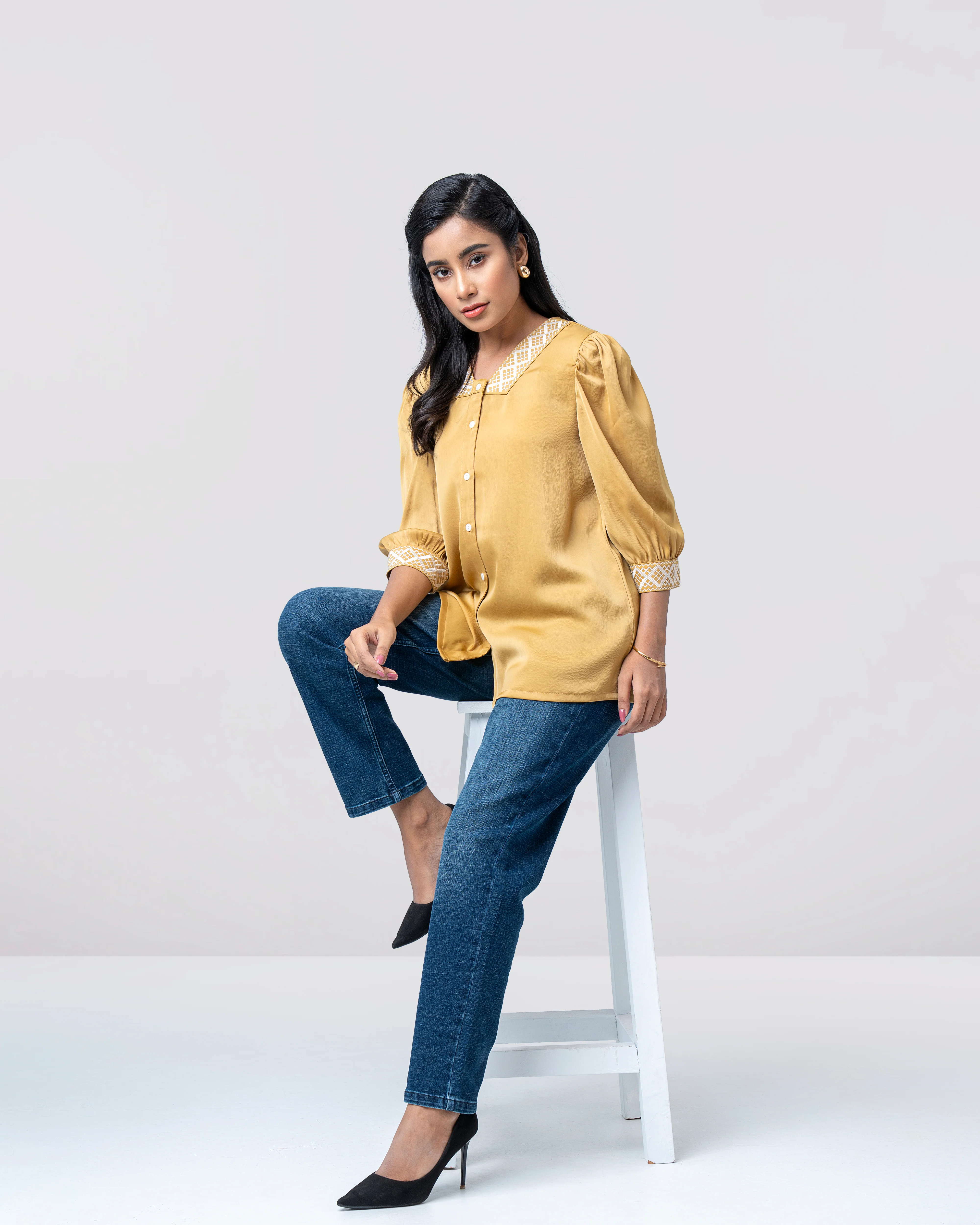 Relaxed Fit Embroidered Fashion Top - Image 7