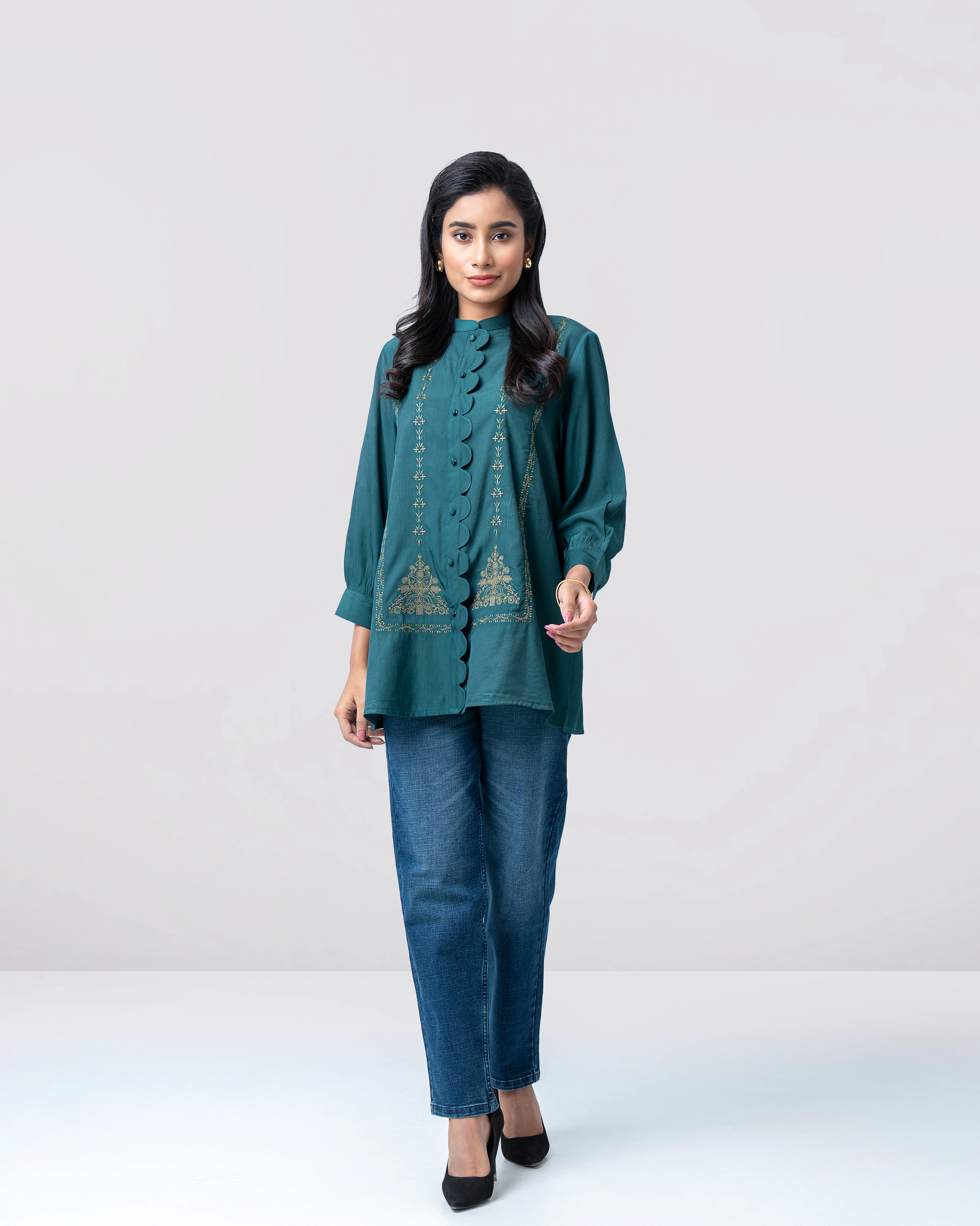 Relaxed Fit Embroidered Fashion Top - Image 3