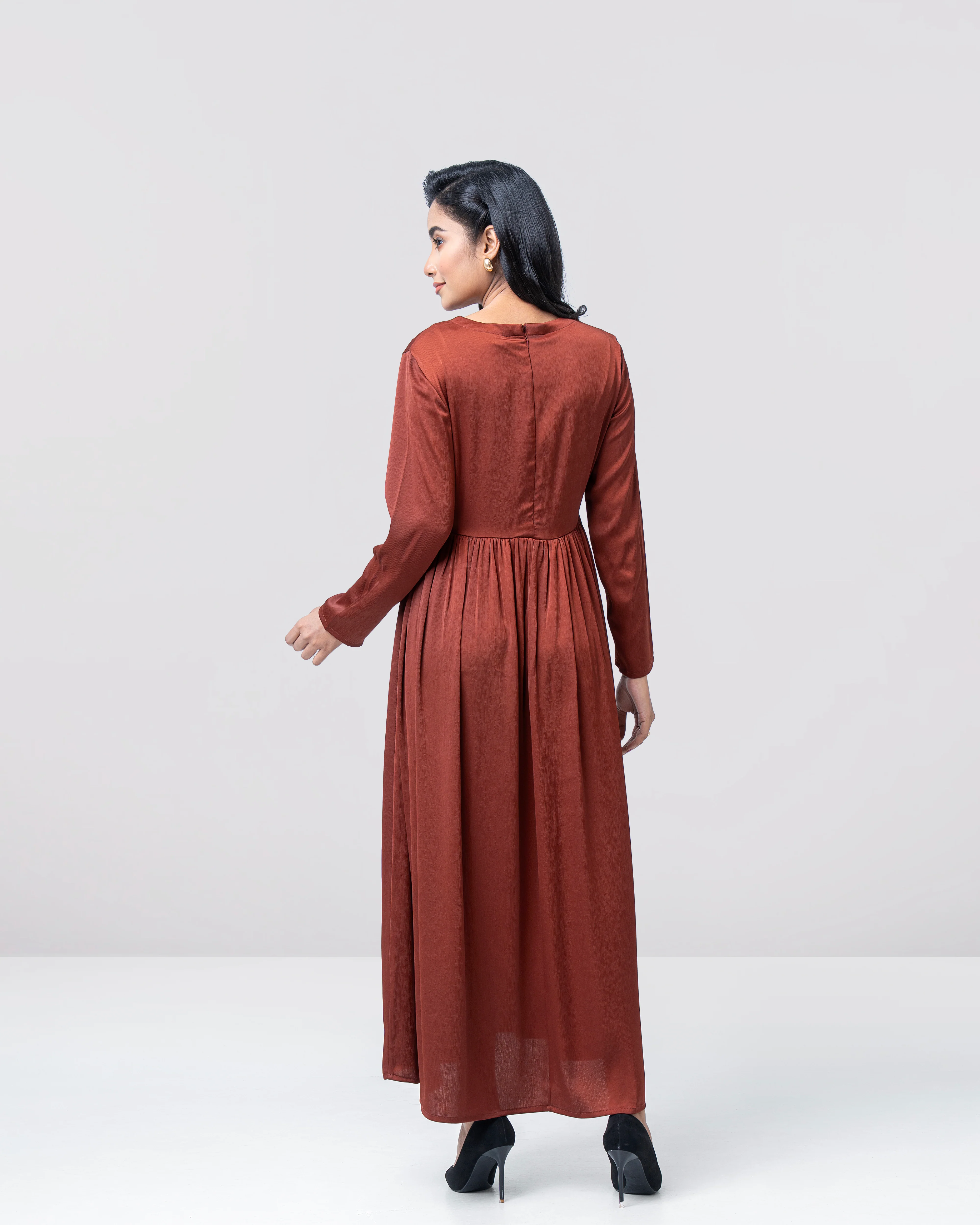 Floral-Embroidered Long Dress - Image 5